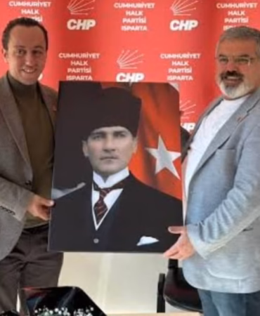 CHP Isparta Teşkilatında Deprem: Karaca ve Takmaz Görevden Alındı