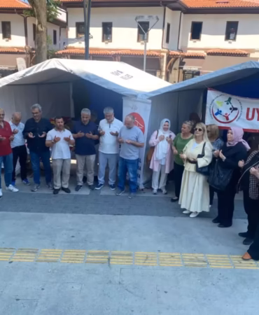 El Ele Derneği ile UYUMDER’den Anlamlı Kermes
