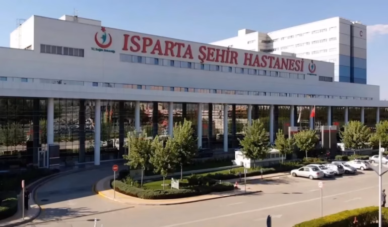Isparta Sağlıkta Zirveye Yerleşti: Randevu Bekleyen Hasta Kalmadı