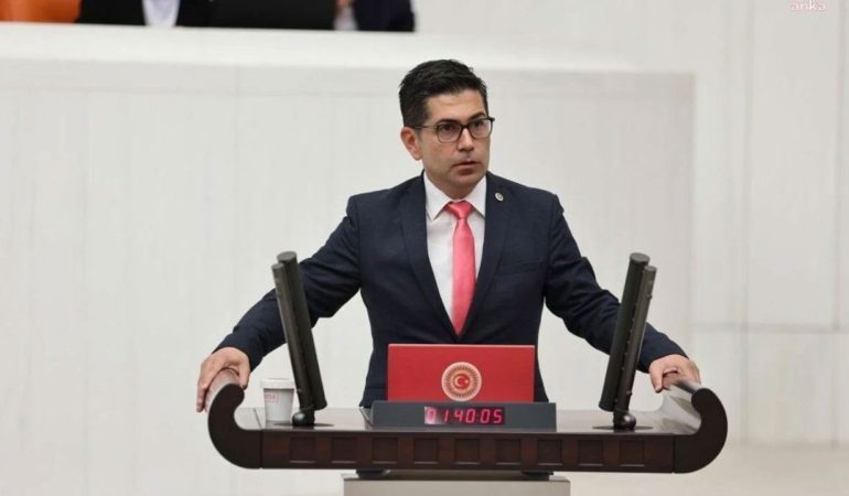 Isparta Vekili Halıcı’dan Dayanışmaya Dev Destek: Bir Maaşını Bağışladı