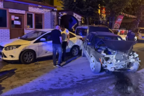 Isparta'da Hareketli Dakikalar: Muzaffer Türkeş'teki Kazada Bir Yaralı Var