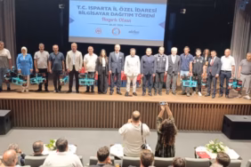 Isparta'da Muhtarlara Dijital Dönüşüm: Bilgisayarlar Teslim Edildi