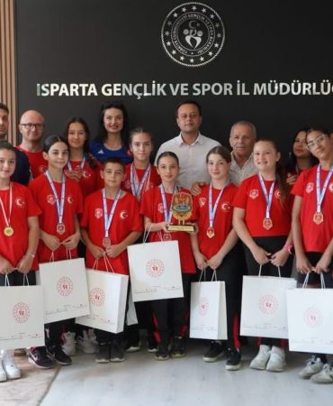 Ispartalı Minik Güreşçiler Türkiye Şampiyonası'na Damga Vurdu