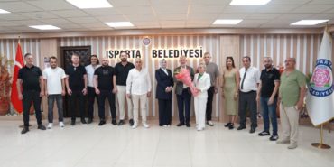 Yeşil Pembe Sevda Kayyuma Bırakılmadı: Omuz Omuza Yeni Dönem