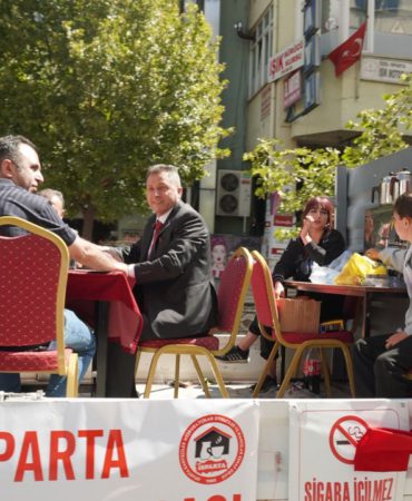 30 Ağustos Kortejine Damga Vuran Nostaljik Kahvehane