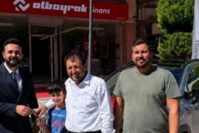 AK Partili Osman Zabun Yeni Aracını Teslim Aldı