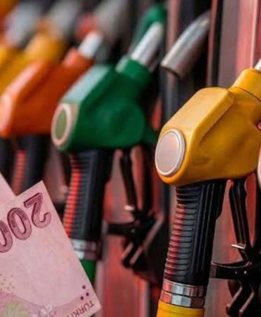 Akaryakıtta Yüz Güldüren Haber: Motorine 5 Lirayı Aşan İndirim Geliyor