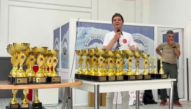 Davraz’ın Zirvesinde Nefes Kesen Mücadele: Şampiyonlar Ödüllerini Aldı