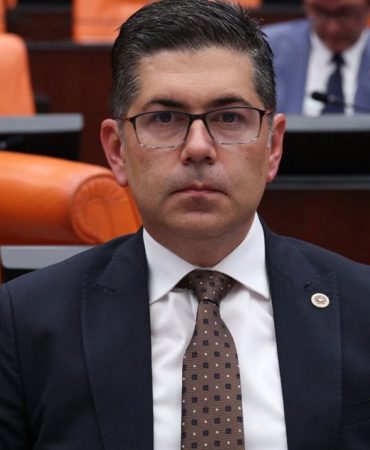 Halıcı’dan Ulaştırma Bakanı Uraloğlu’na: “Bunlar Üç Yol Değil; Bölgenin Üç Ekonomik Koridorudur”