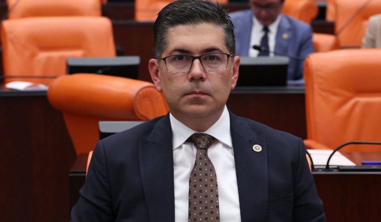 Halıcı’dan Ulaştırma Bakanı Uraloğlu’na: “Bunlar Üç Yol Değil; Bölgenin Üç Ekonomik Koridorudur”