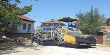 Isparta Aliköy’de İki Yıllık Yol Çilesi Sıcak Asfaltla Bitti