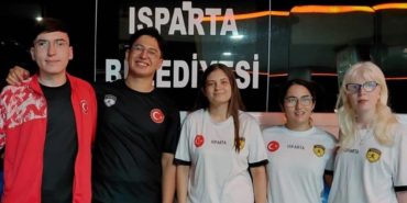 Isparta Destekli Kadın Golbol Takımımız Almanya’da Kupa Peşinde