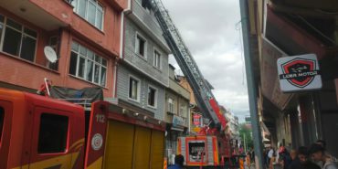 Isparta Eski Sanayi’de Korkutan Yangın: Alevler Çatıyı Sardı