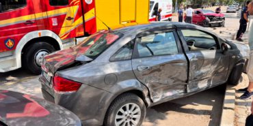 Isparta Modern Evler’de Korkutan Kaza: Araçta Sıkışan 2 Kişi Hastanelik Oldu