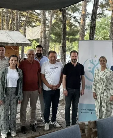 Isparta’da Anlamlı Buluşma: Güçlü Geleceğin Temeli Ailede Atılıyor