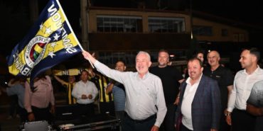 Isparta’da Dev Ekranda Fenerbahçe’nin Devler Ligi Zaferi Kutlandı