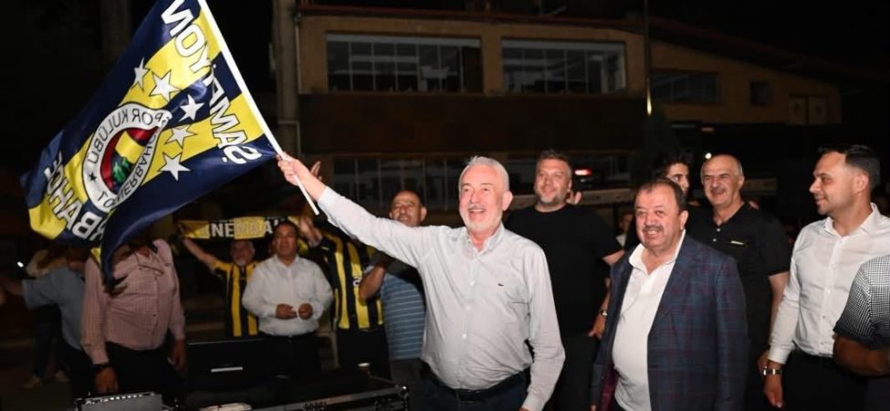 Isparta’da Dev Ekranda Fenerbahçe’nin Devler Ligi Zaferi Kutlandı