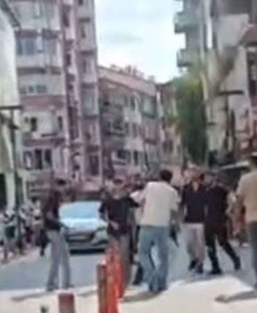 Isparta’nın Göbeğinde Tekme Tokat Meydan Kavgası!