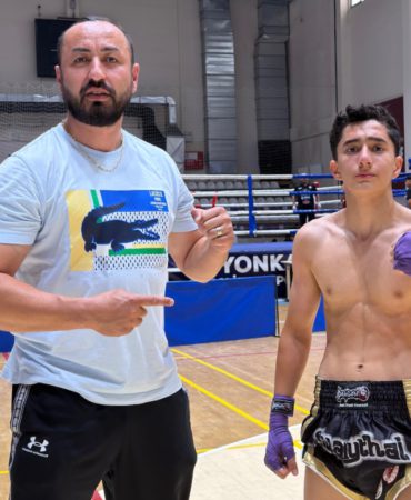 Isparta’nın Gururu Mehmet Efe Gökçe Muay-Thai’de Şampiyonluk Kürsüsünde
