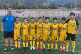 Isparta’nın Minik Kramponları Final Biletini Kapmak İçin Sahaya Çıkıyor