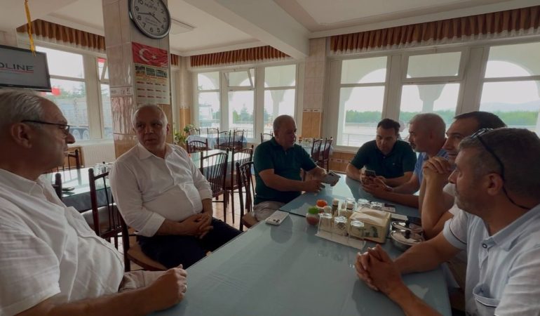 Karabulut, Keçiborlu’da ilçe gezilerine devam etti