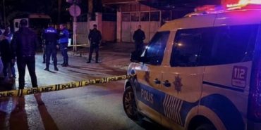 Köy Garajı’nda Dehşet: Boğazından Yaralanan Kadın İçin Ekipler Alarma Geçti