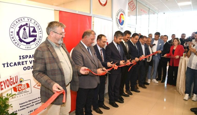 Metin Çelik: Dört Yılda Evrak Değil, Eser Ürettik