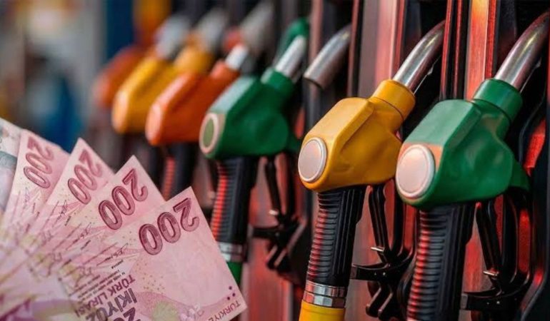 Akaryakıtta Deprem: Benzinin Litresi 80 Lirayı Aşmaya Hazırlanıyor