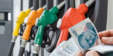 Akaryakıtta Kritik Gün: Sürücüleri ve Esnafı Zorlayacak Büyük Fiyat Artışı Gündemde
