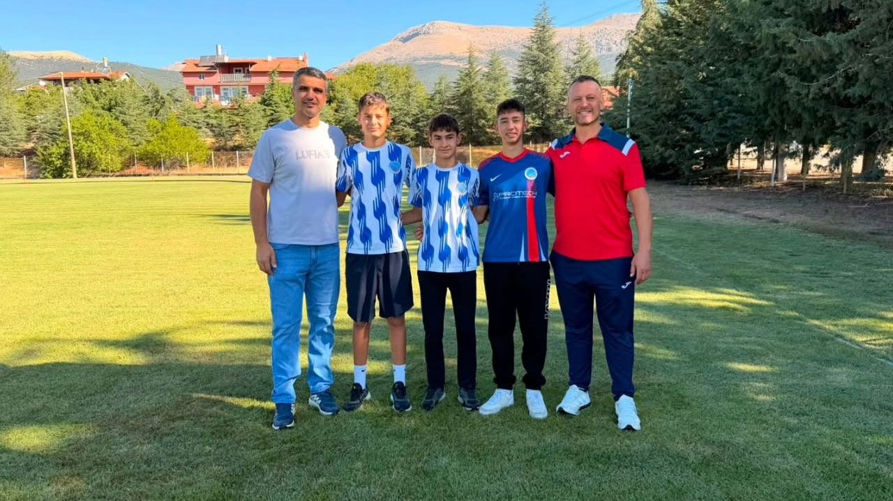 Amatör Kümeden 2. Lig’e Uzanan Başarı: Üç Genç Isparta 32 Spor’da