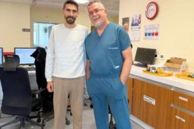 Aylarca Çare Aradı, Şifayı Komşuda Buldu: 13 Santimetrelik Kitle Başarıyla Alındı