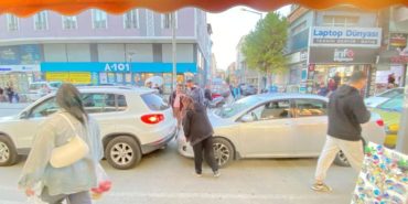 Burdur’da Korkutan Zincirleme Kaza: 3 Araç Birbirine Girdi