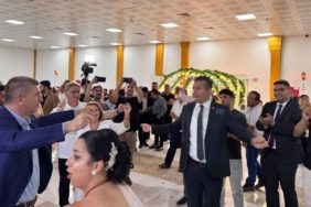 Burdur’da Siyaset Dünyasını Buluşturan Nikah: Emre ve Şaziye Evlendi