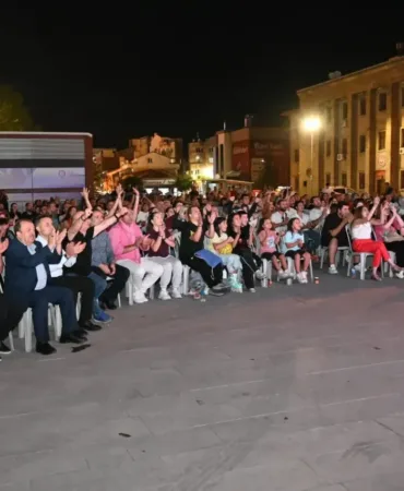 Filenin Sultanları Tarih Yazdı, Isparta Dev Ekranda Tek Yürek Oldu