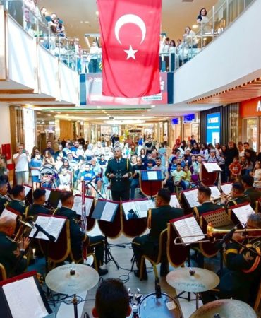 Gaziler Günü Coşkusu AVM’de Yaşandı: Kahramanlara Minnet
