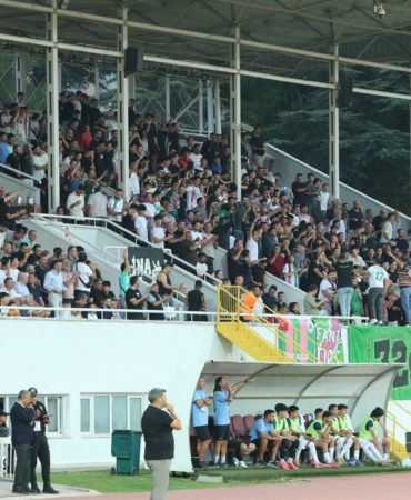 Isparta 32 Spor’da Büyük Kırgınlık: 32 Gençlik Tribünleri Bıraktı