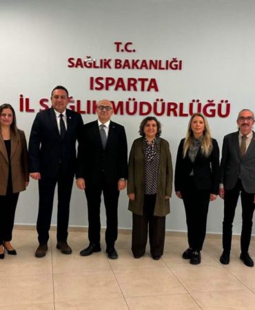 Isparta Eczacı Odası’ndan İl Sağlık Müdürü Dr. Küçükcoşkun’a Hayırlı Olsun Ziyareti