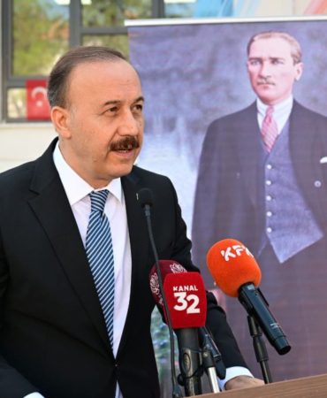 Isparta’da 74 Bin Öğrenci Ders Başı Yaptı: Vali Erin’den İlk Gün Ziyareti