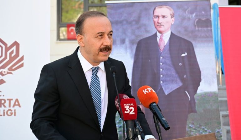 Isparta’da 74 Bin Öğrenci Ders Başı Yaptı: Vali Erin’den İlk Gün Ziyareti