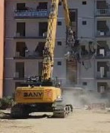 Isparta’da Dönüşüm Vakti: Anadolu Mahallesi’nde İlk Yıkım Yapıldı