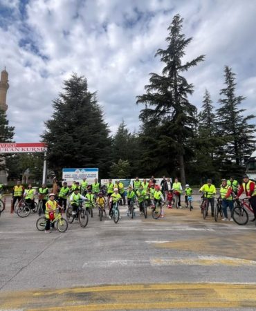 Isparta’da Sağlık ve Farkındalık İçin ‘Türkiye Pedallıyor’ Etkinliği Düzenlendi