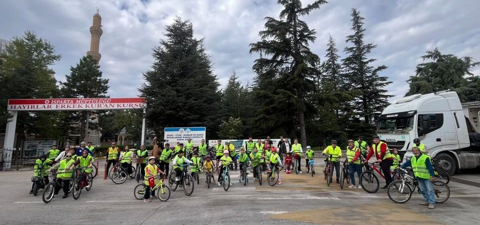 Isparta’da Sağlık ve Farkındalık İçin ‘Türkiye Pedallıyor’ Etkinliği Düzenlendi