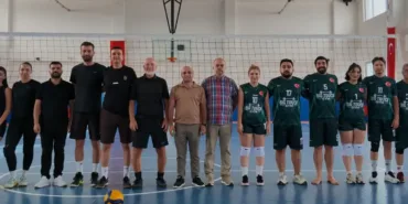 Isparta’da Sağlıkçılar File Önünde: Dostluk Smaçları Başladı