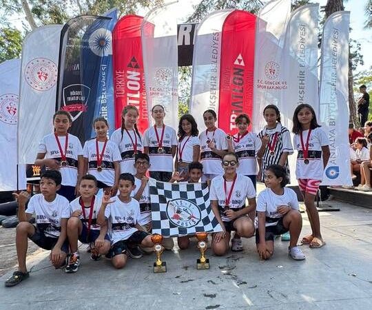 Isparta’nın Genç Triatletleri Antalya’dan Final Biletini Aldı
