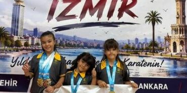 İzmir Tatamisinde Atabey Rüzgarı: Genç Karatecilerden Madalya Yağmuru