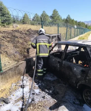 Koçtepe Yolu Üzerinde Korkutan Araç Yangını Ucuz Atlatıldı