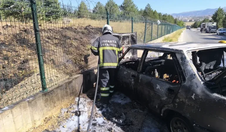 Koçtepe Yolu Üzerinde Korkutan Araç Yangını Ucuz Atlatıldı