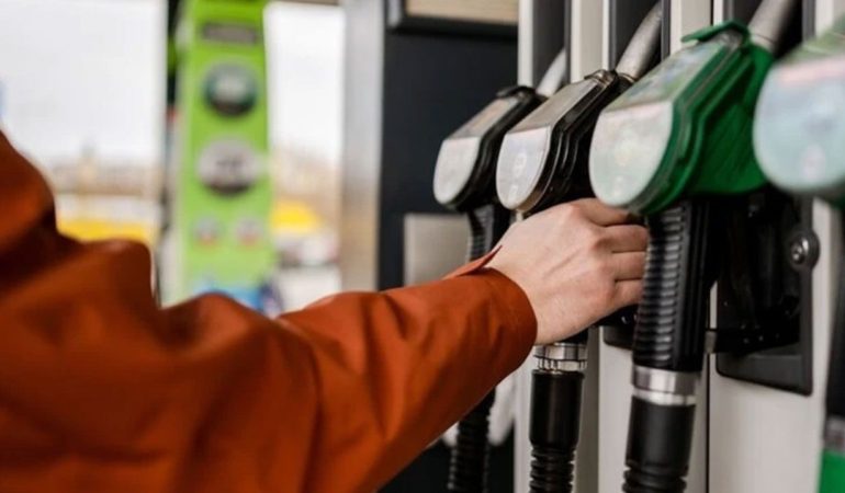 Küresel Kriz Pompaya Vurdu: Motorine 8 Liralık Dev Zam