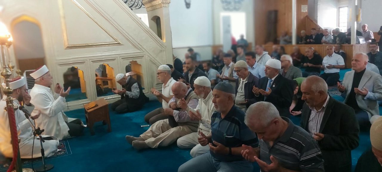 Miryokefalon Şehitleri İçin Mimar Sinan Camii’nde 850 Hatim Duası Yapıldı