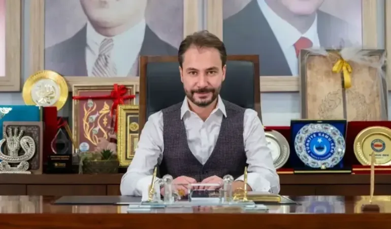 Okul Önündeki Sevgi Dolu Göreve Başkan Er’den Anlamlı Teşekkür